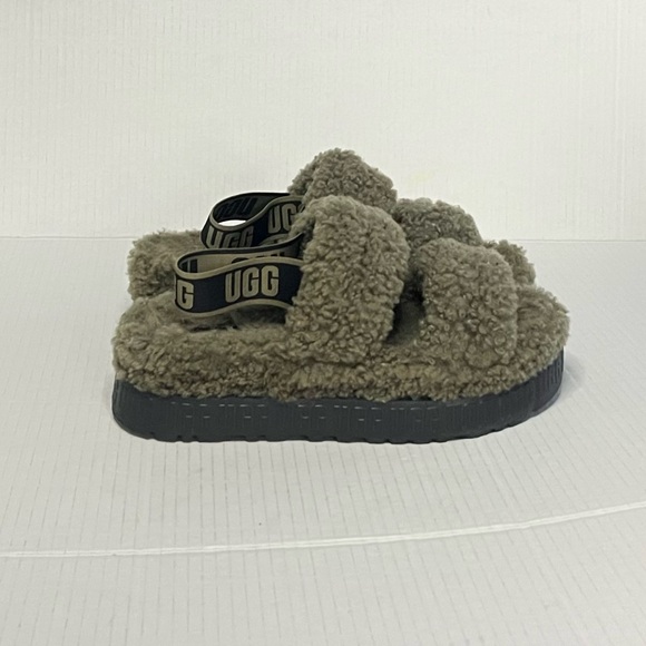 UGG OH! Fluffita Shearling Platform Sandals - Picture 9 of 9